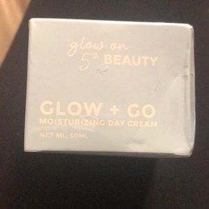 Glow On 5th Beauty Moisturizing Day Cream 50 ml